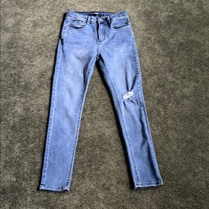 Blue Skinny Jeans with Distressed Knee